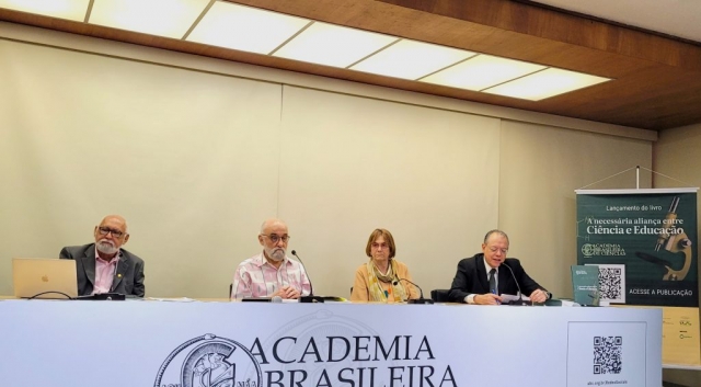 Lançamento do livro "A necessária aliança entre Ciência e Educação".